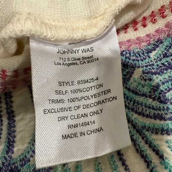 JOHNNY WAS
BIYA SHORT HOODIE SIZE XL - Picture 12 of 14